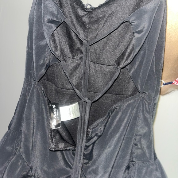 Black Ruffled Dress - Picture 3 of 3